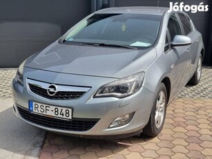 Opel Astra J 1.4 Cosmo Nagyon Szép Félbőr COSMO...