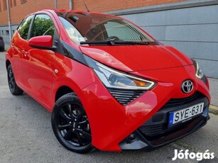 Toyota Aygo 1.0 x-play /Újszerű Állapot/LED/KAM...