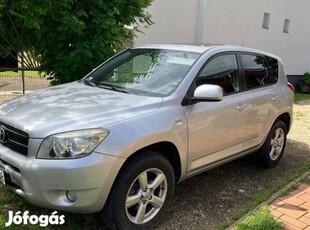 Toyota Rav4 2,2 D D4D, vonóhorog, tempomat