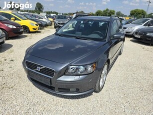 Volvo V50 2.4 D [D5] Summum (Automata) R LINE X...