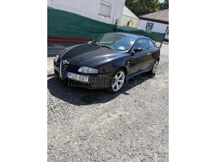 ALFA ROMEO GT 1.9 JTD 16V Blackline