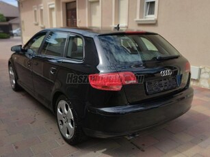 AUDI A3 1.9 PD TDI Ambiente DPF Sportback gyönyörű állapot sérülésmentes. Navigáció vezetett szervizkönyv