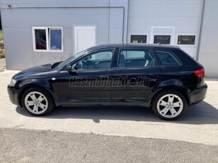 AUDI A3 2.0 TDI Attraction DPF LÉGZSÁKOK! KLÍMA! ABS! ASR! EDS! ESP! ÜLÉSFŰTÉS!