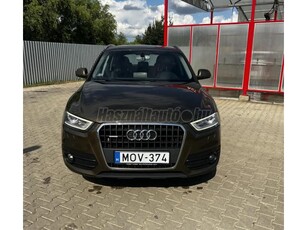 AUDI Q3 2.0 TDI DPF quattro S-tronic