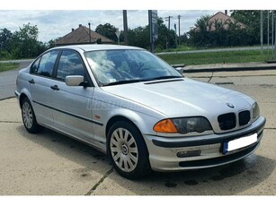 BMW 318i