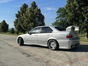 BMW 320i E36