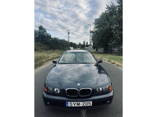 BMW 520i (Automata)