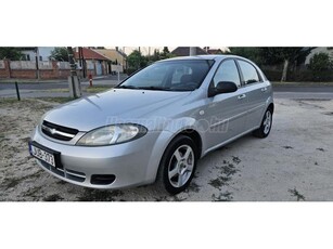 CHEVROLET LACETTI 1.4 16V Elite AC