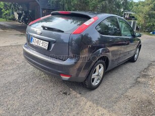 FORD FOCUS 1.4 Ambiente Ulesfutes