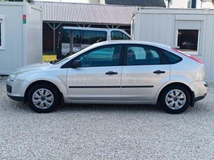 FORD FOCUS 1.6 Collection