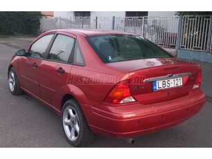 FORD FOCUS 2.0 Ghia (Automata)