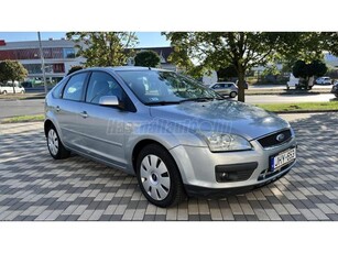 FORD FOCUS 2.0 TDCi Ghia Szervizkönyves! Megkímélt!