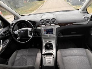 FORD GALAXY 2.0 TDCi Ghia DPF [7 személy]