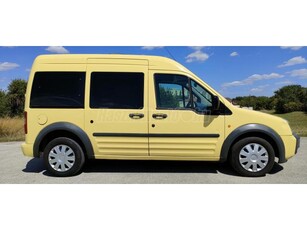 FORD TOURNEO Connect 200 1.8 TDCi SWB Fresh +SZABADIDŐ-AUTÓRA ALAKÍTHATÓ