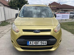 FORD TOURNEO Connect 205 1.6 TDCi SWB Titanium // Panoráma Tető // Vonóhorog // Klíma //