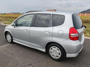 HONDA JAZZ 1.4i Sport (83LE)