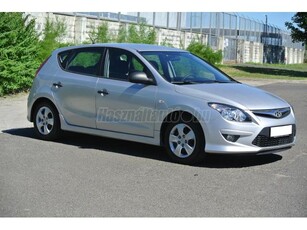 HYUNDAI I30 1.4 DOHC Comfort PLUS LEINFORMÁLHATÓ 161e. KM! FRISS SZERVIZ! SZÉP ÁLLAPOT!