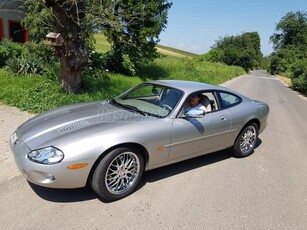 JAGUAR XKR 4.0 Coupe (Automata)