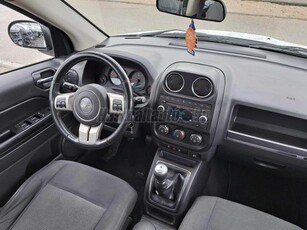 JEEP COMPASS 2.2 CRD DOHC Sport 4 x 4 . S.- mentes. végig szervizkönyv!