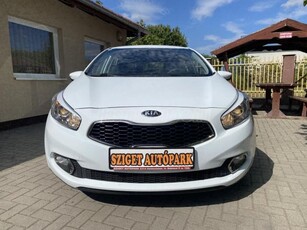 KIA CEE'D 1.4 CVVT Limitált NAVI+TEMPOMAT 145000 KM!!!