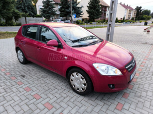 KIA CEE'D 1.6 CRDi LX