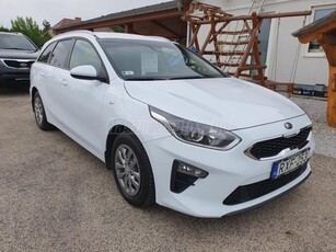 KIA CEE'D Ceed SW 1.6 CRDi LP Silver