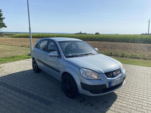 KIA RIO 1.5 CRDi EX