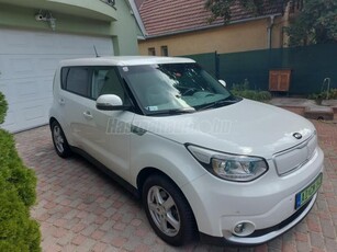 KIA SOUL EV CVT full extra: bőr belső / ülés hűtés és fűtés / navigáció / android auto / kamera