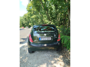 LANCIA YPSILON 1.4 Platino