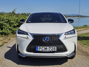 LEXUS NX 300h F Sport Top Panoramic CVT + NAVI. garanciális hybrid. friss műszaki. téli gumi szett