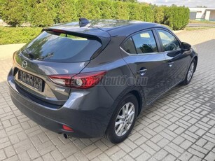 MAZDA 3 Sport 2.0 Challenge 139000KM SZERVIZKÖNYV