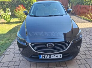 MAZDA CX-3 2.0i Revolution Top AWD (Automata) magyaroszági/törésmentes/vezetett szervízkönyv