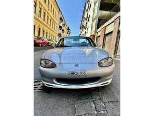 MAZDA MX-5 1.6i 16V Hard Top