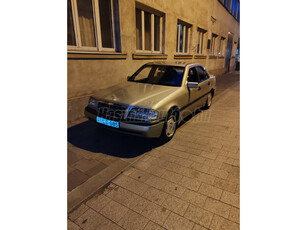 MERCEDES-BENZ C 180 Classic