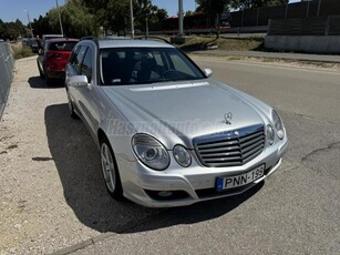 MERCEDES-BENZ E 200 T CDI Classic AZONNAL VIHETŐ KITÜNŐ ÁLLAPOT