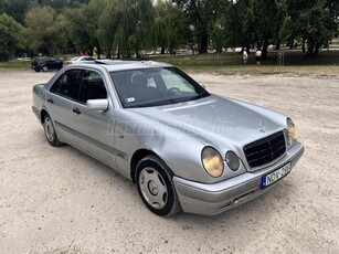 MERCEDES-BENZ E 220 D Classic