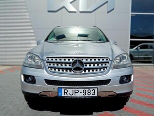 MERCEDES-BENZ ML 350 (Automata) Navigáció! Ülésfűtés! Parkolóradar!