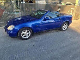 MERCEDES-BENZ SLK 200