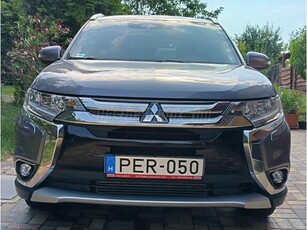 MITSUBISHI OUTLANDER 2.2 DI-D Instyle Navi 4WD (Automata)