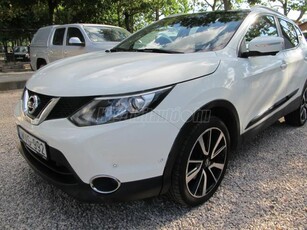 NISSAN QASHQAI 1.2 DIG-T Tekna Magyarországi 1 tulaj Navigáció. Panorámatető