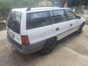 OPEL ASTRA Caravan 1.4 GL