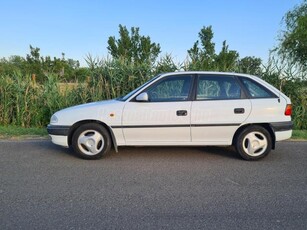 OPEL ASTRA F 1.6 16V Classic Family CC