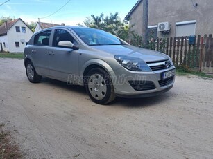 OPEL ASTRA H 1.4 Cosmo