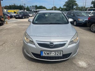 OPEL ASTRA J 1.6 Sport