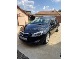 OPEL ASTRA J 1.7 CDTI Cosmo