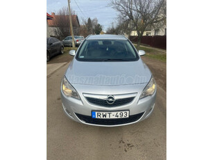 OPEL ASTRA J Sports Tourer 1.7 CDTI Cosmo