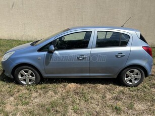 OPEL CORSA 1.2 Cosmo SZÉP ÁLLAPOT.VONÓHOROG.1.2 BENZIN.ALUFELNI