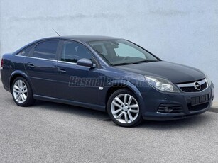 OPEL VECTRA GTS.1.8 BENZIN.SZERVIZKÖNYV.XENON.NAVI.RADAR.BŐR.SÉRÜLÉSMENTES