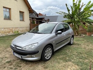 PEUGEOT 206 1.1 Riviera II. Klíma. Téli-Nyári kerekek. 5 éve 1 tulajdonos!!