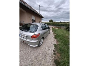 PEUGEOT 206 1.4 X-Design